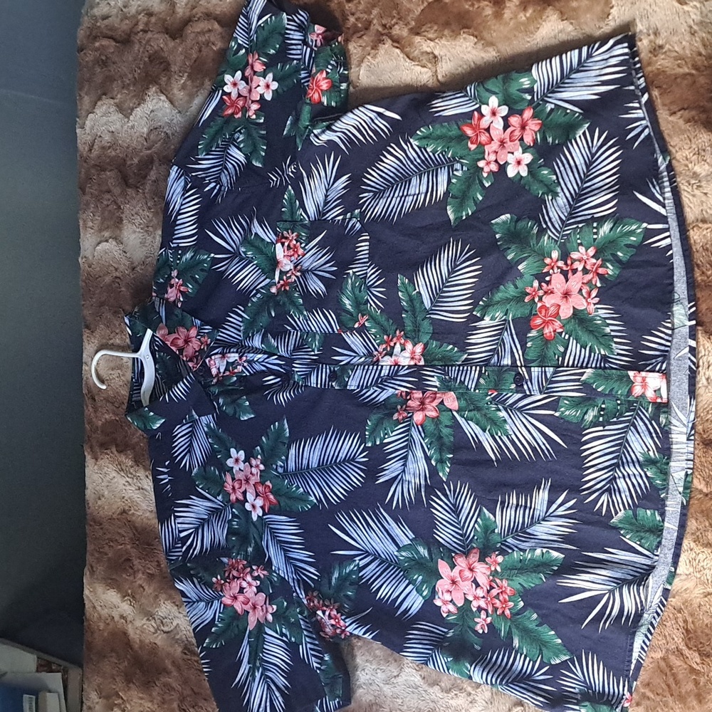 Mens 2x Hawaiian button down
